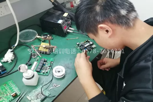 学汽车防盗数据编程技术